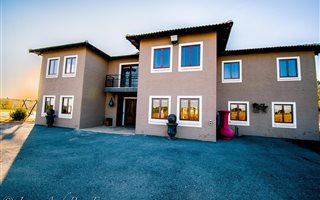 7.8 ha Farm with House in Riversdale