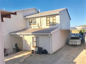 3 Bed House in Newlands West