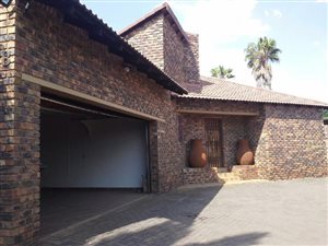 3 Bed House in Vanderbijlpark SE3