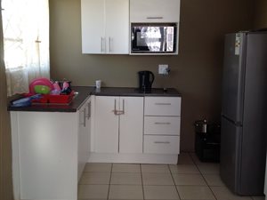 4 Bed House in Lourierpark