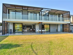 6 Bed House in Eagle Canyon Golf Estate