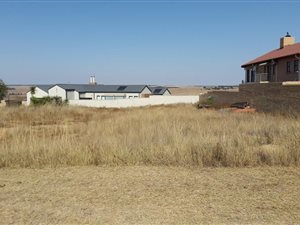 2033 m² Land available in Aqua Vista