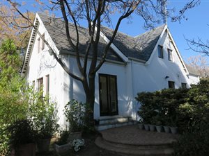 2 Bed Garden Cottage in Beaulieu