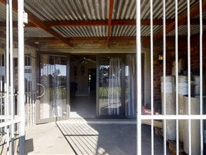 4 Bed House in Klipheuwel