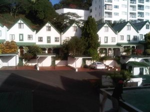 3 Bed Townhouse in Manor Gardens