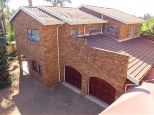 4 Bed House in Bedfordview