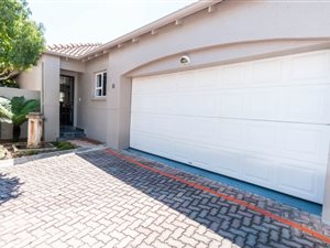 3 Bed Townhouse in Gallo Manor