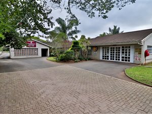 432 m² Office Space in Hillcrest Central