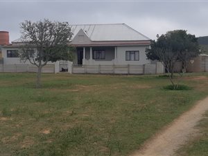 2.6 ha Farm in Vlees Bay