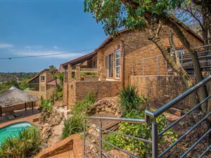 5 Bed House in Roodekrans