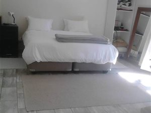 1 Bed Apartment in Hurlingham Manor