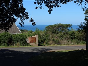 868 m² Land available in Cintsa
