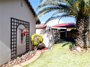 3 Bed House in Edelweiss