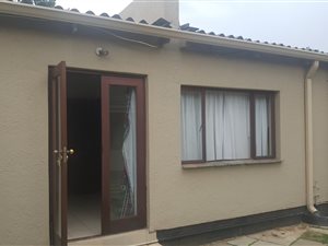1 Bedroom Garden Cottage in Berario