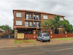 2 Bed Apartment in Daspoort