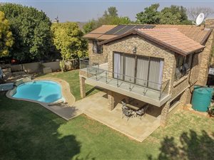 6 Bed House in Sundowner