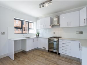 3 Bed Townhouse in Wynberg Upper