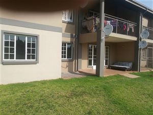 3 Bed Townhouse in Roodekrans