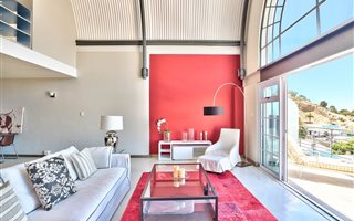 2 Bedroom Apartment in City Bowl