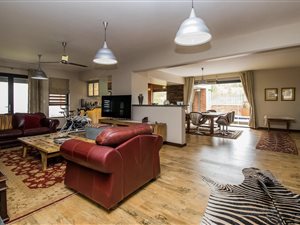 4 Bed House in Sterrewag