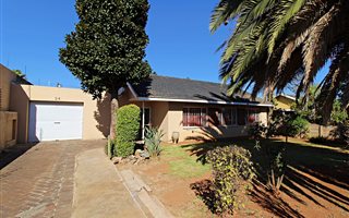 3 Bedroom House in Klopperpark