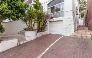 2 Bedroom Apartment in Fresnaye