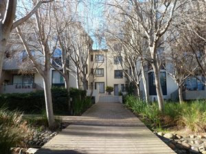 2 Bed Apartment in Somerset West Central