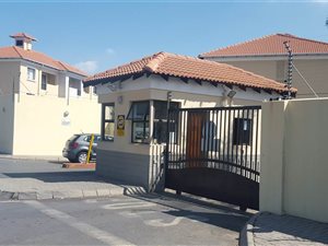 1 Bed Apartment in Halfway House