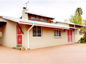 3 Bed House in Montgomery Park