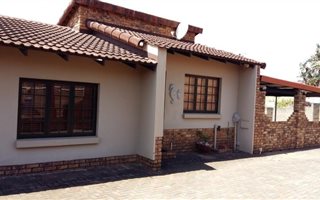 3 Bedroom Townhouse in Pumula