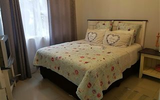 2 Bedroom Duplex in Westbrook