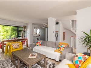 3 Bed Townhouse in Wynberg Upper