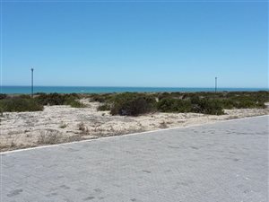 832 m² Land available in Laaiplek