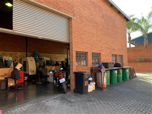 267 m² Industrial space in Hennopspark