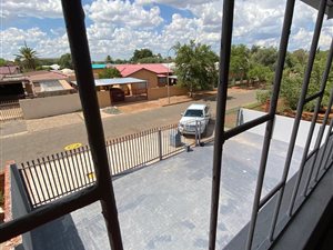 6 Bed Duplex in New Park