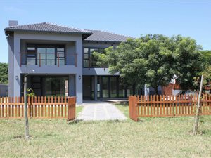 4 Bed House in Richards Bay Central