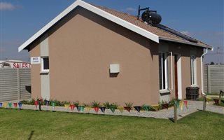 2 Bedroom House in Windmill Park