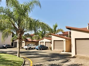 3 Bed Townhouse in Meerensee