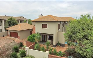 3 Bedroom House in Sable Hills Waterfront Estate