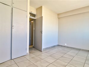 2 Bed Apartment in Johannesburg Central