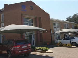 573 m² Office Space in Randjespark