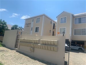 2 Bed Apartment in Kingswood