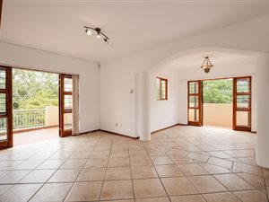 3 Bed Apartment in Sunninghill