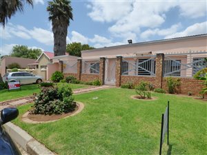 3 Bed House in Westdene
