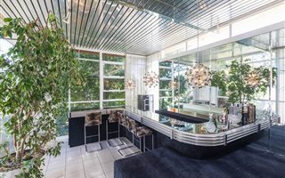 5 Bedroom Duplex in Waterkloof Glen