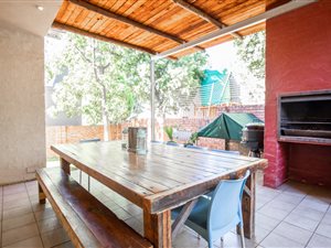 3 Bed Duplex in Olympus Country Estate