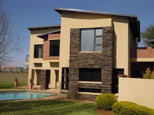 4 Bed House in Midfield Estate