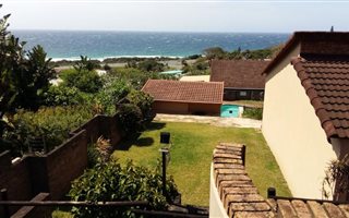 3 Bedroom Townhouse in Pumula