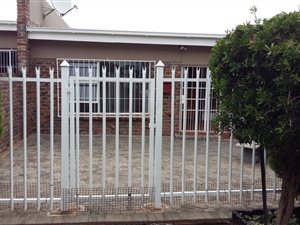 2 Bed Townhouse in Aliwal North