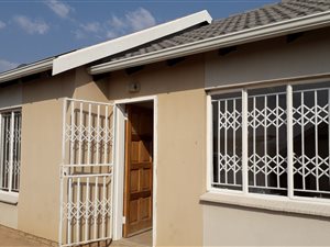 2 Bed House in Cosmo City